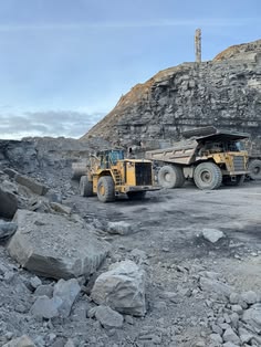 Earthmoving Equipment Hire Zvishavane | Loadrite Zimbabwe