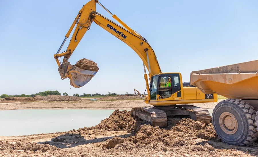 Excavator & Loader Hire Price List Zimbabwe (2026 Rates) | Loadrite